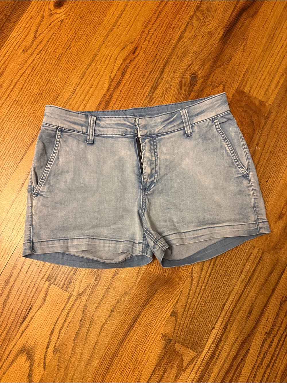 Kut from the Kloth Light Blue Women's Denim Shorts size 4
